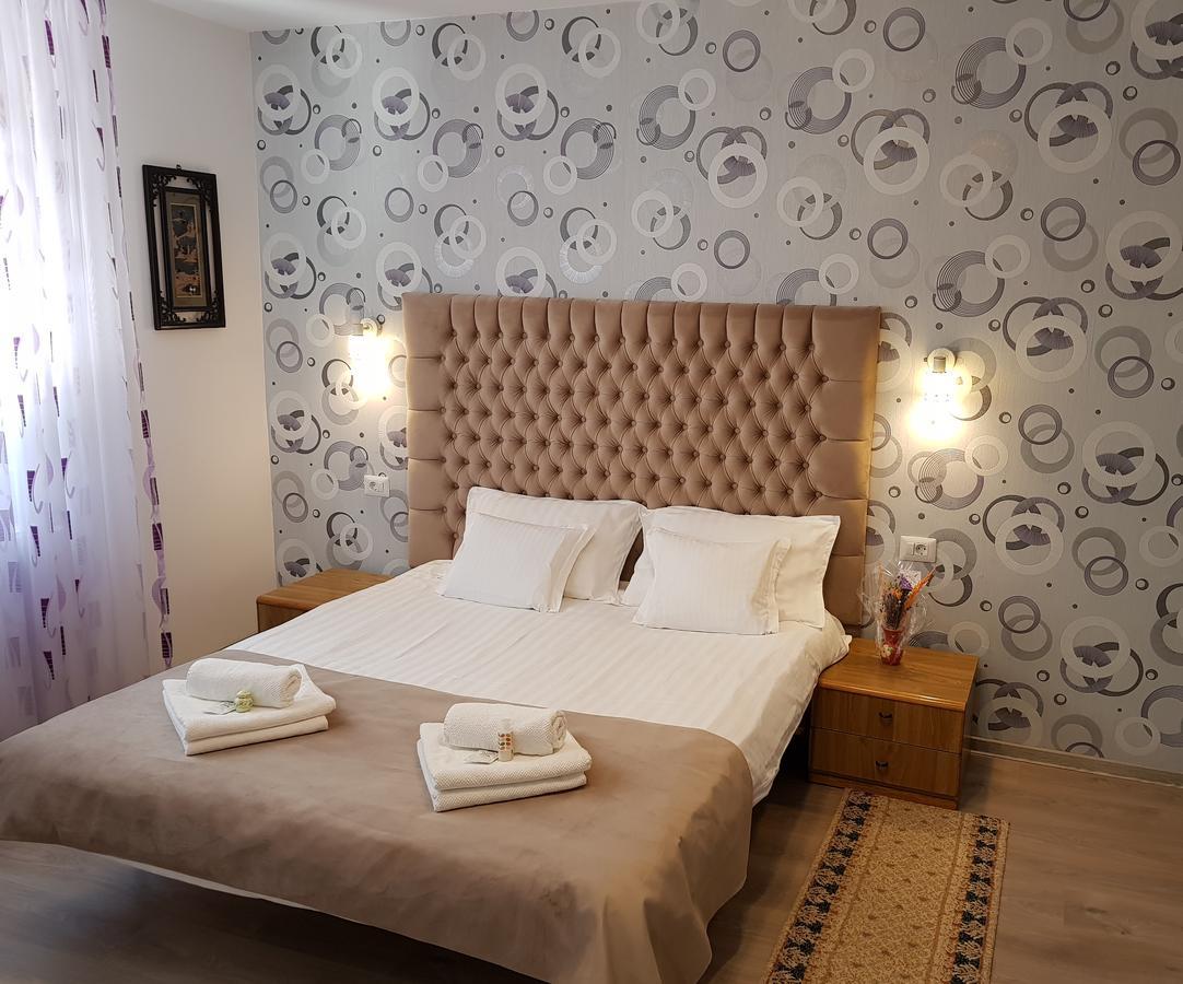 פיאטרה ניאמט Apartament Confort מראה חיצוני תמונה